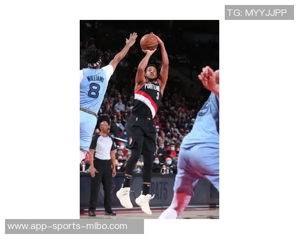 小迈克尔波特表现出色18投9中斩获25分6篮板4助攻三分球命中率高达44